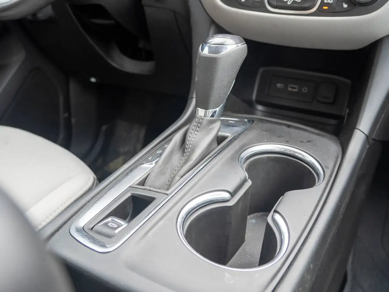 Chevrolet Equinox photo Chevrolet Equinox