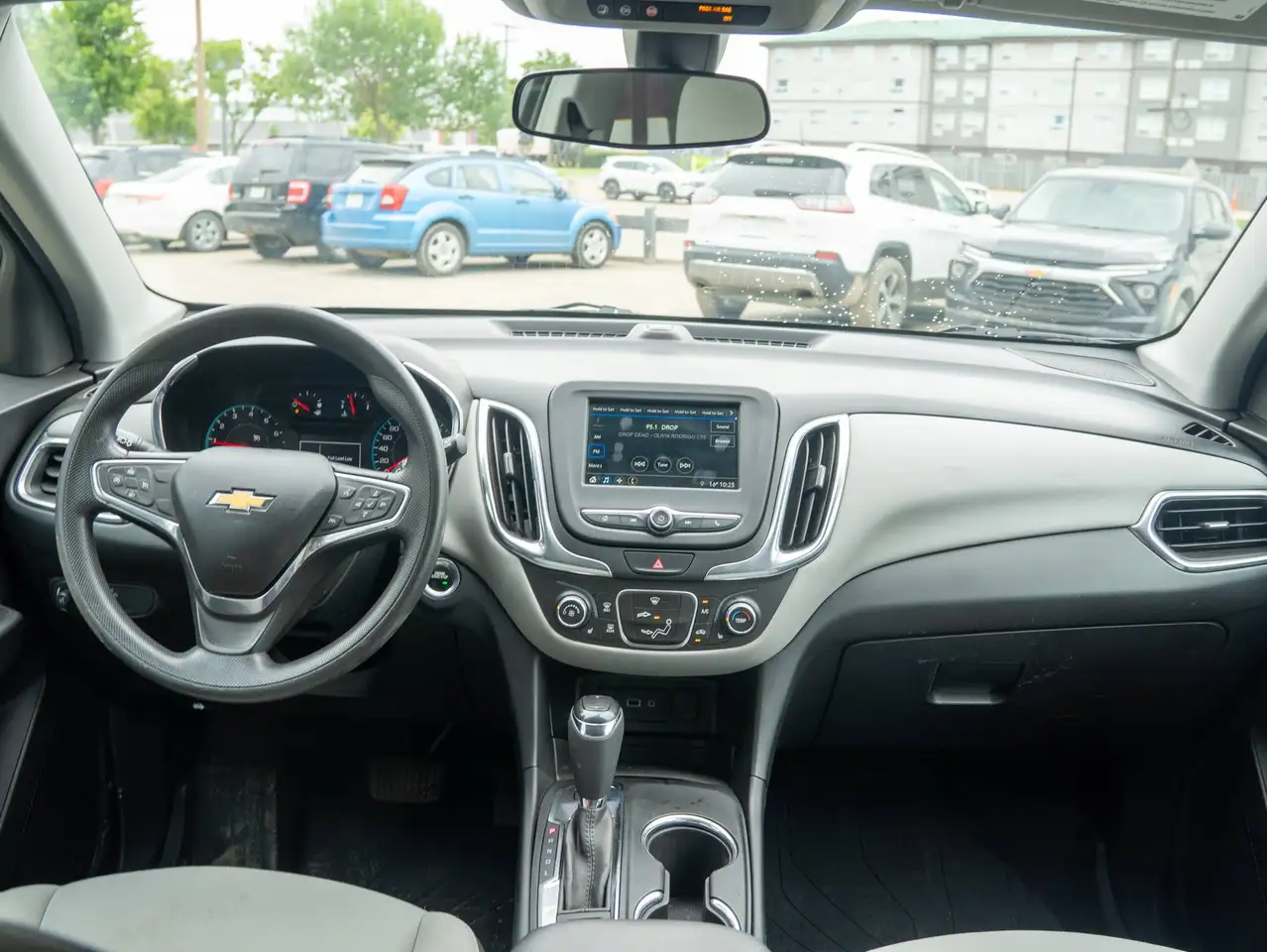 Chevrolet Equinox photo Chevrolet Equinox