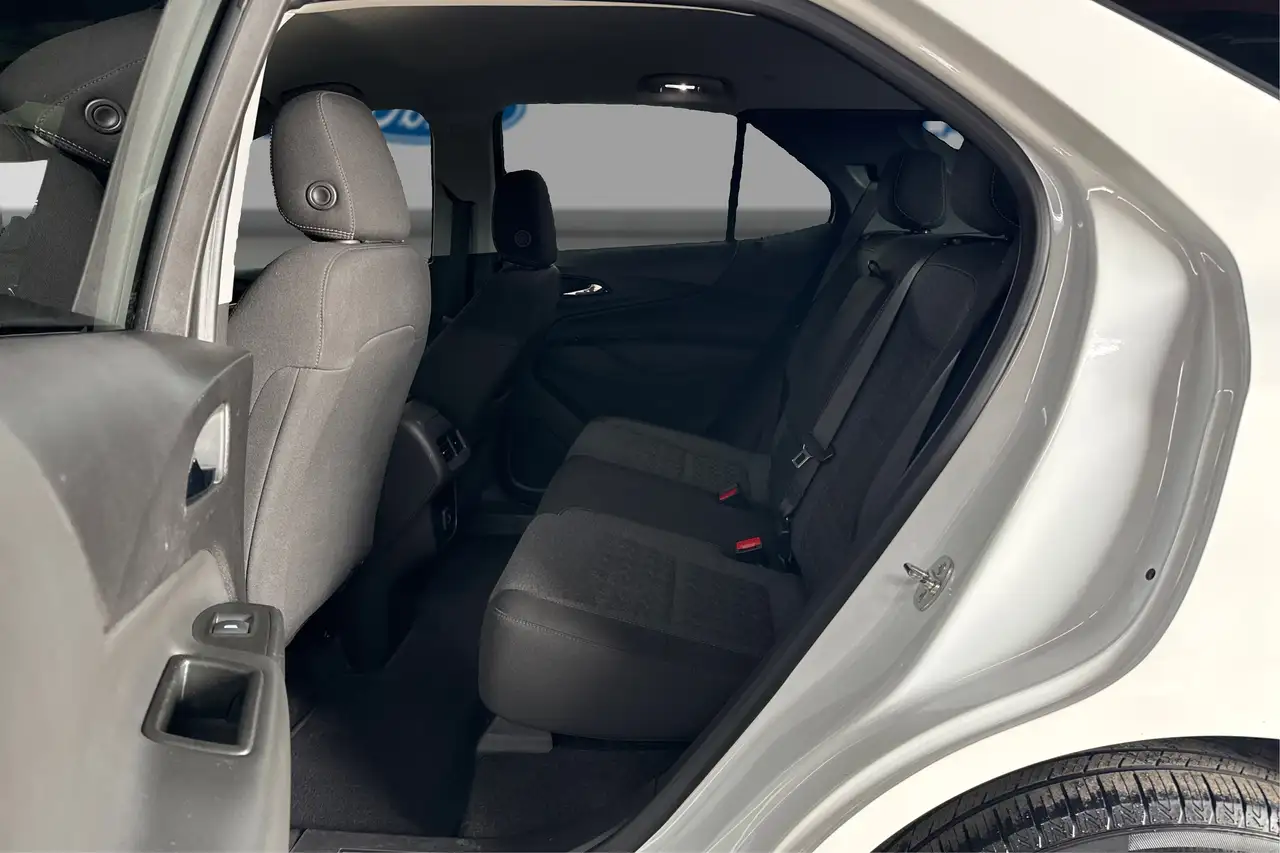 Chevrolet Equinox photo Chevrolet Equinox