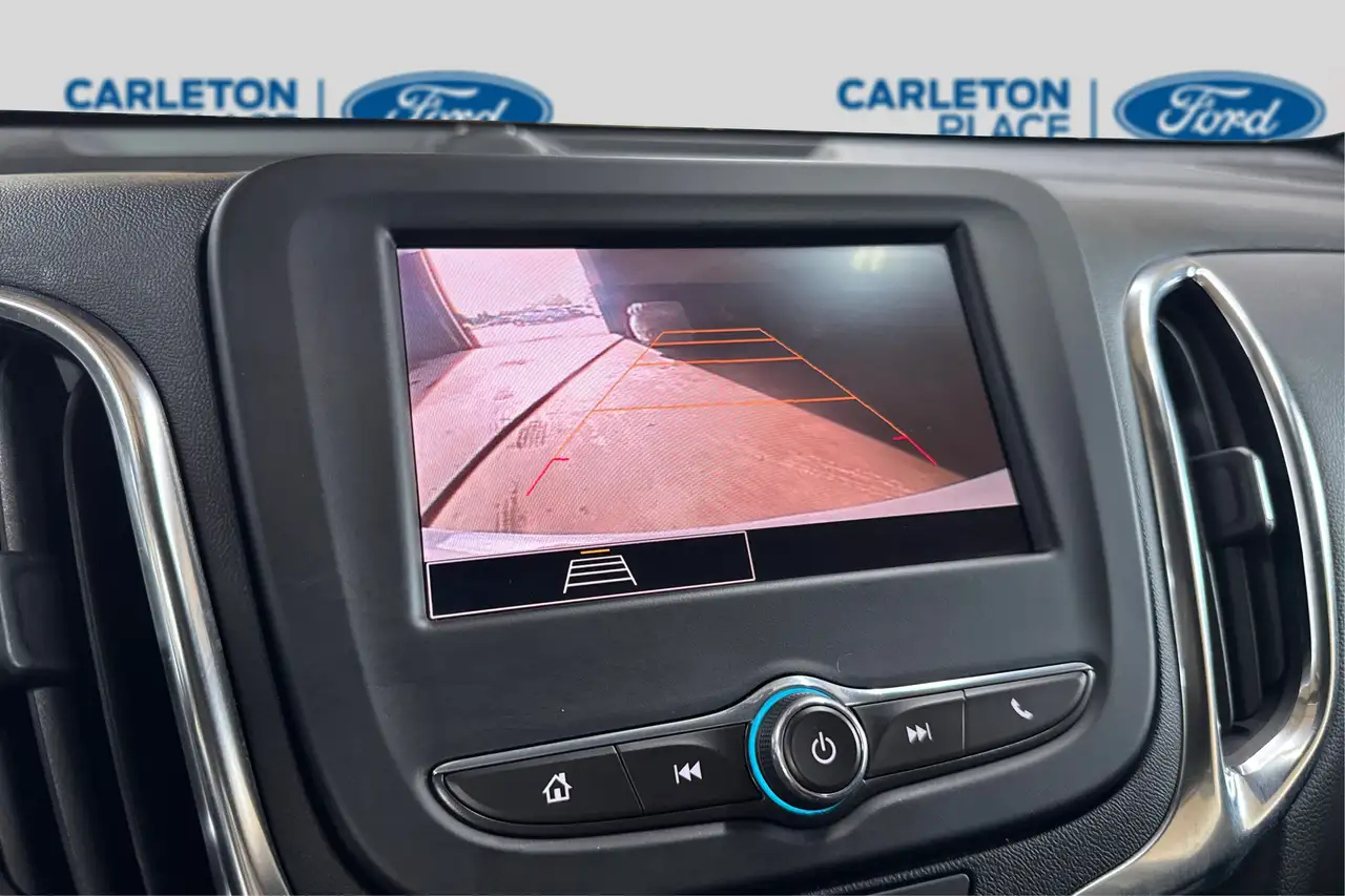 Chevrolet Equinox photo Chevrolet Equinox