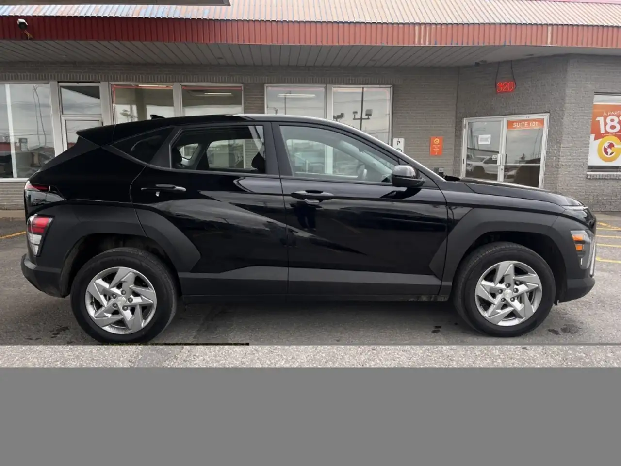 Hyundai KONA снимка Hyundai KONA