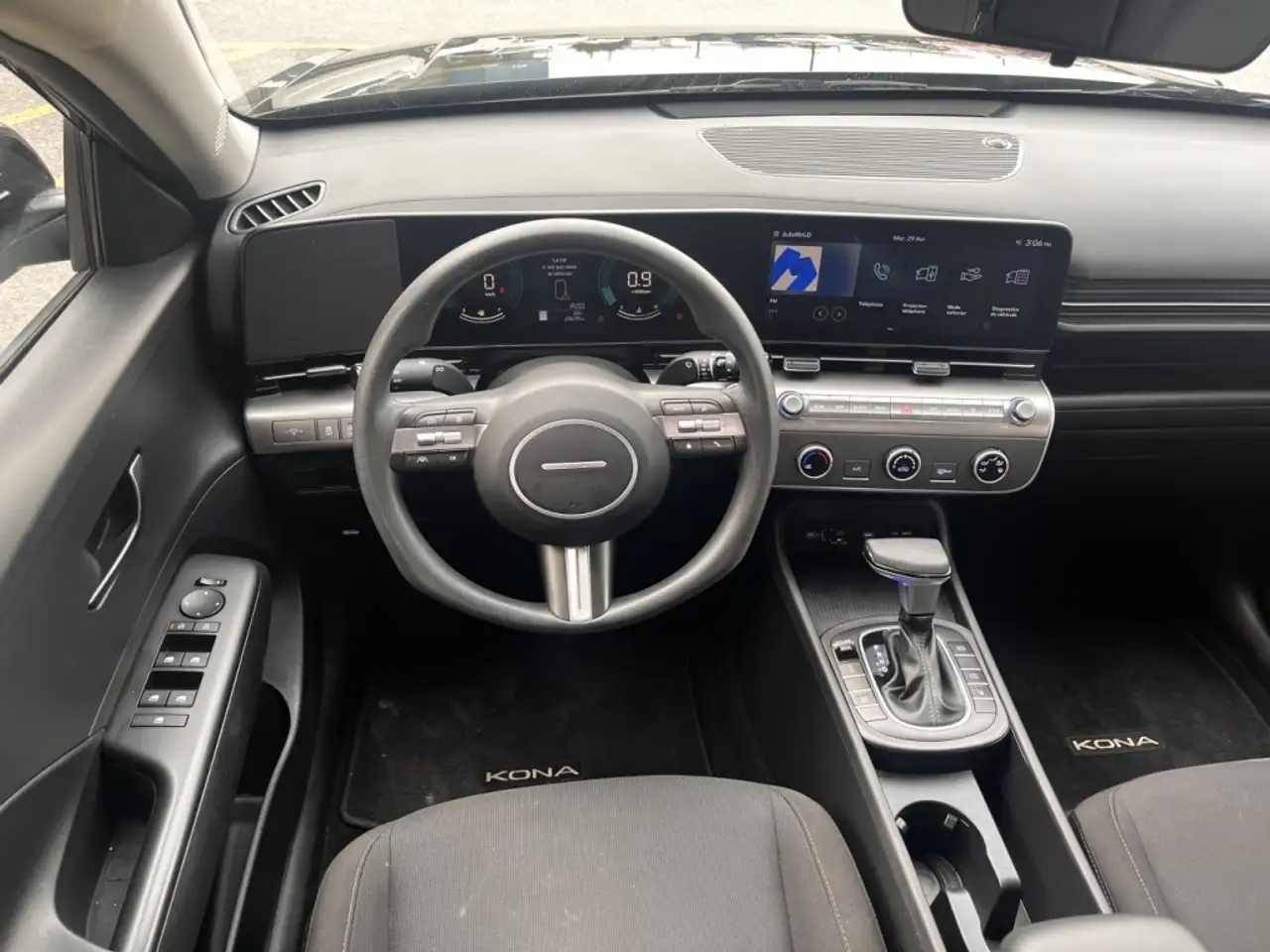 Hyundai KONA снимка Hyundai KONA