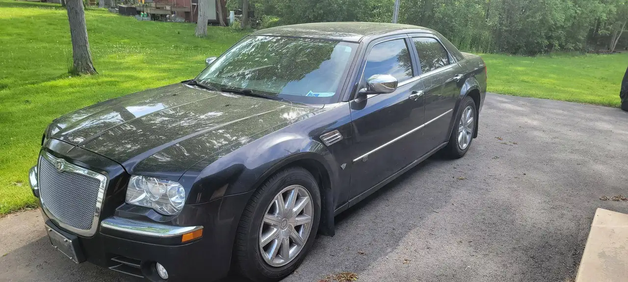 Chrysler 300 photo Chrysler 300
