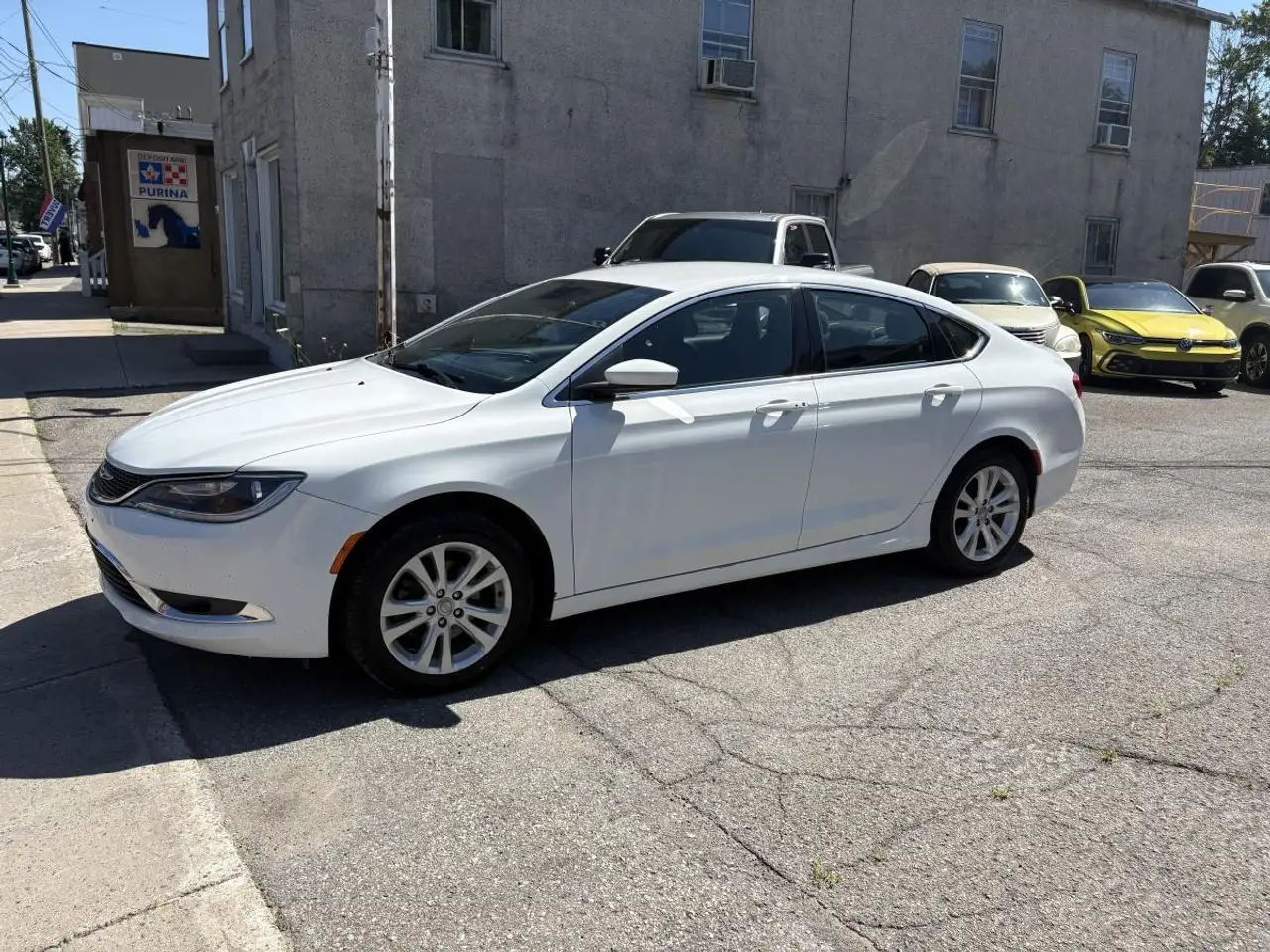 2015 Chrysler 200
