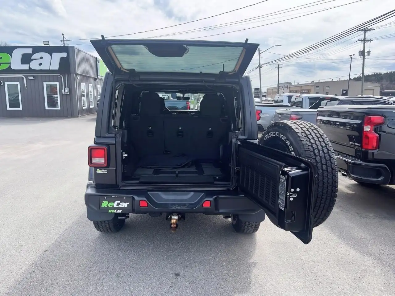 Jeep Wrangler photo Jeep Wrangler