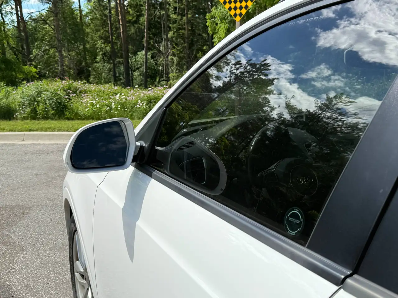 Audi Q3 photo Audi Q3