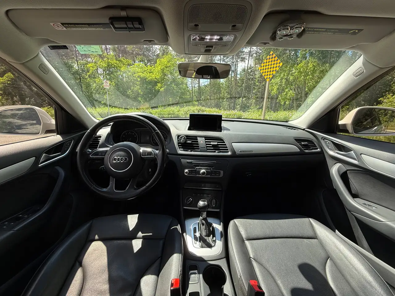 Audi Q3 photo Audi Q3