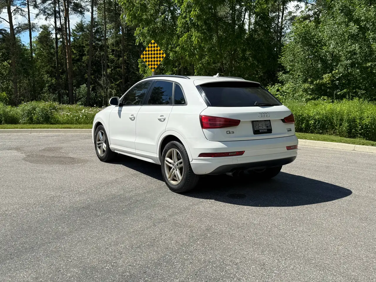 Audi Q3 photo Audi Q3