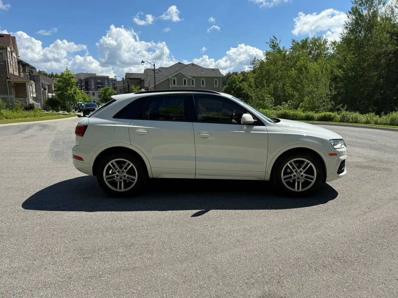 Audi Q3 photo Audi Q3