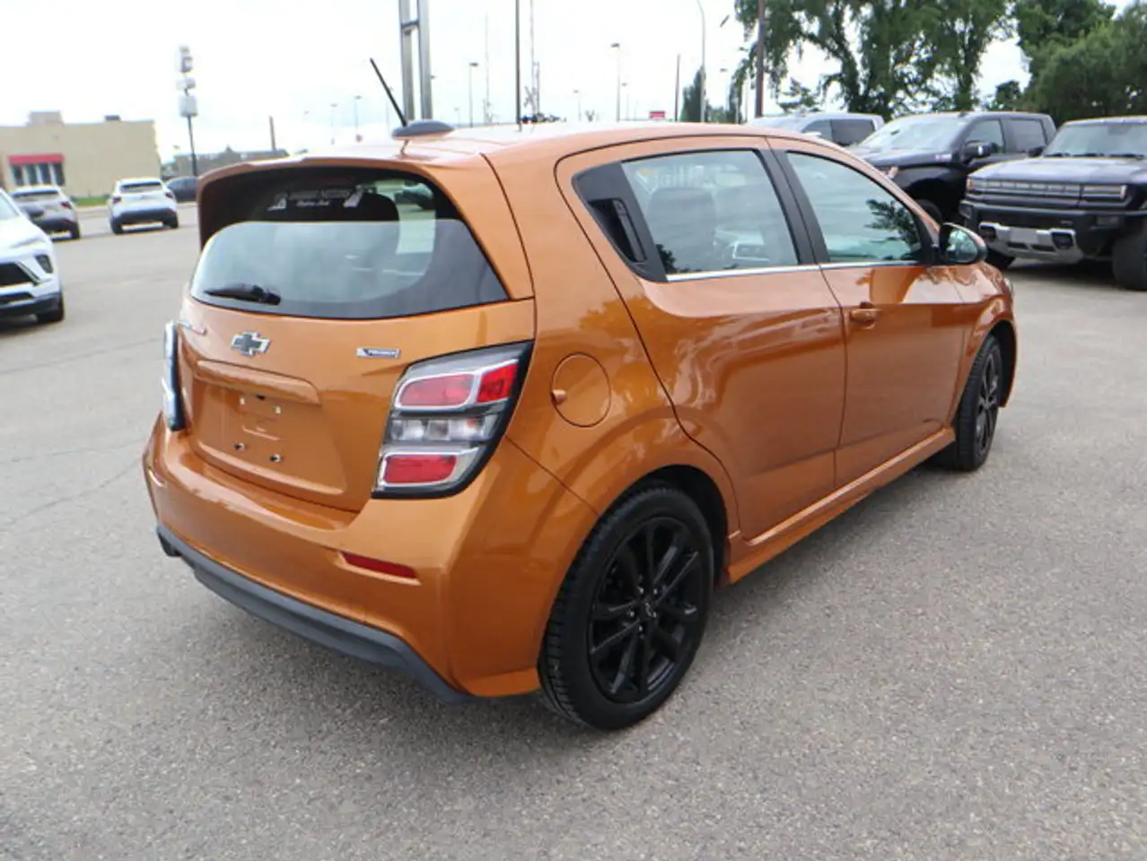 Chevrolet Sonic снимка Chevrolet Sonic