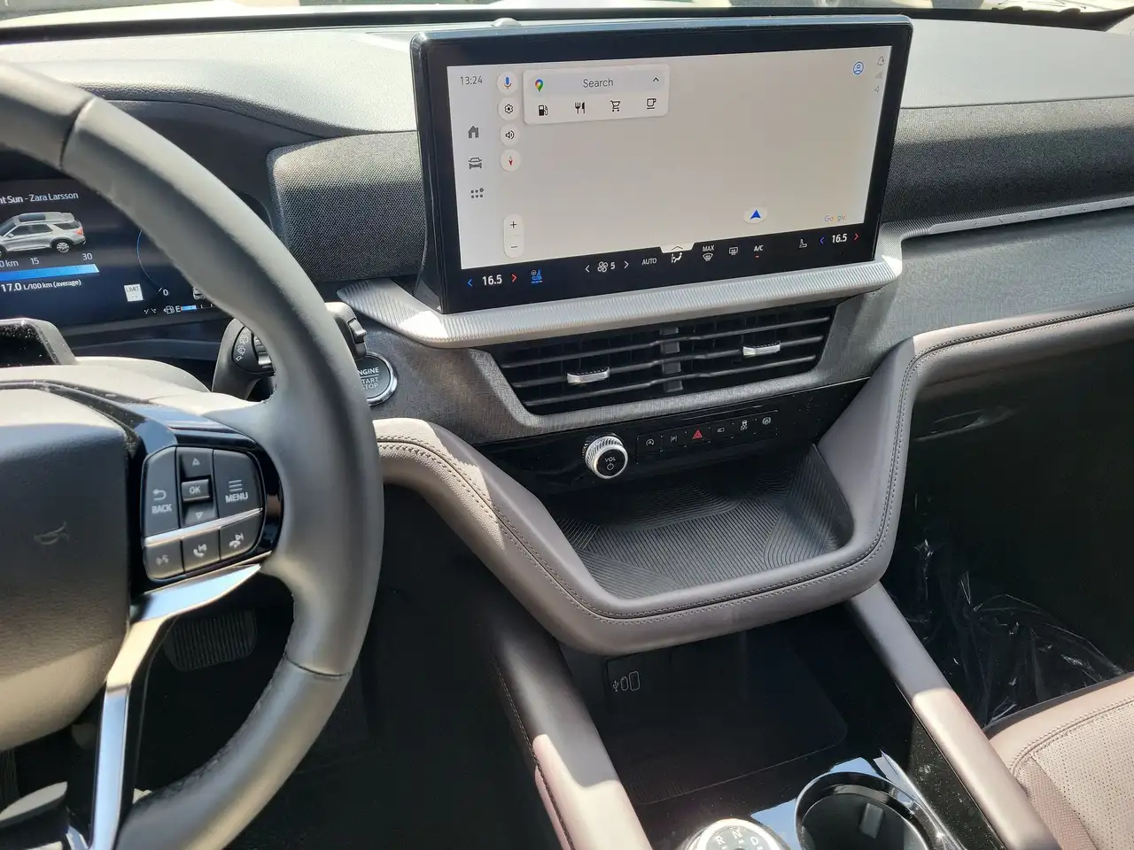 Ford Explorer снимка Ford Explorer