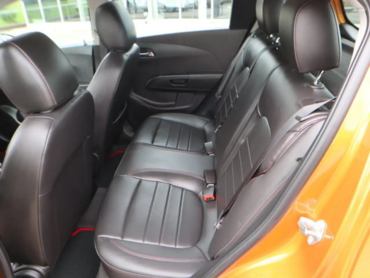 Chevrolet Sonic снимка Chevrolet Sonic