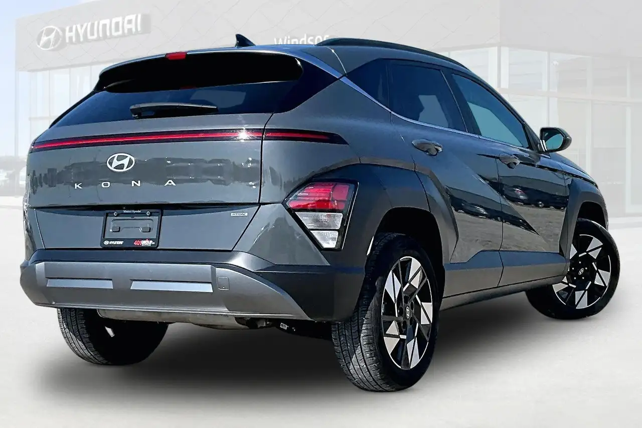 Hyundai KONA снимка Hyundai KONA