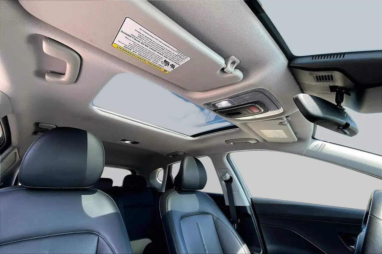 Hyundai KONA снимка Hyundai KONA
