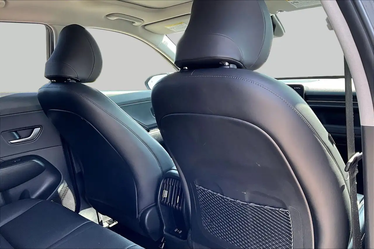 Hyundai KONA снимка Hyundai KONA