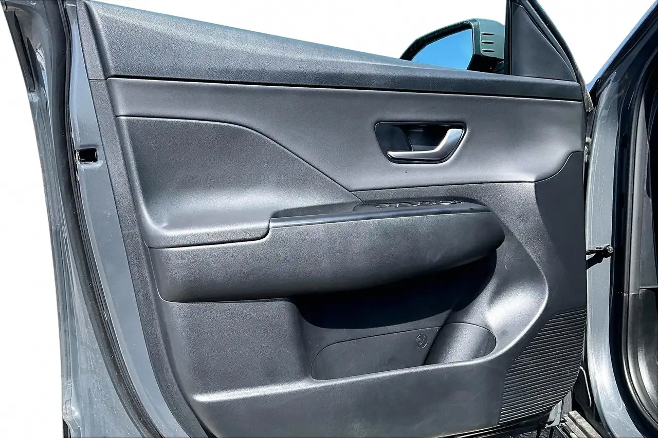 Hyundai KONA снимка Hyundai KONA