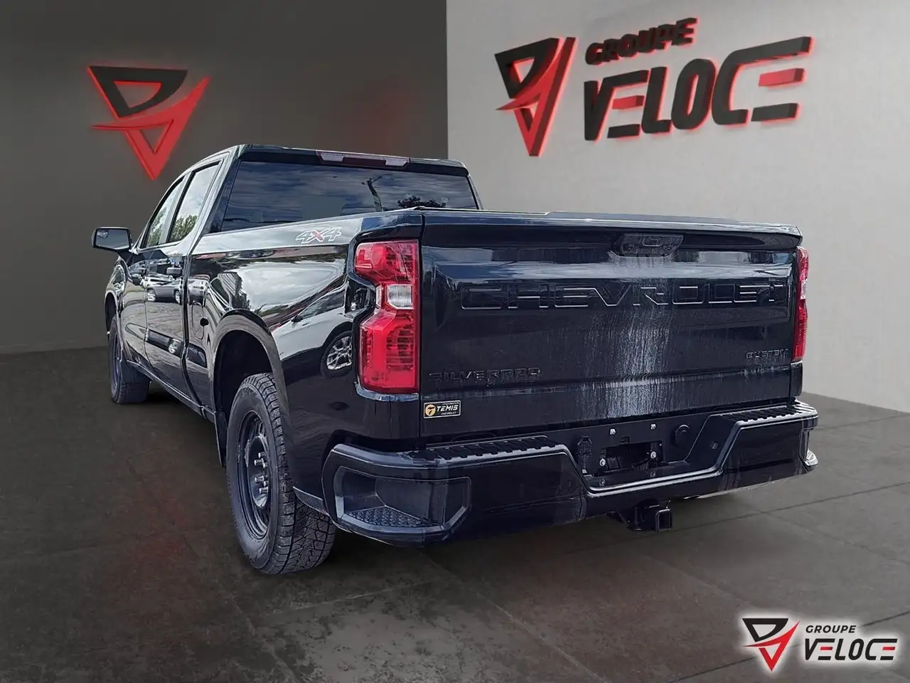 Chevrolet Silverado 1500 photo Chevrolet Silverado 1500