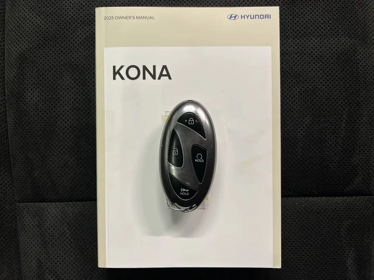 Hyundai KONA photo Hyundai KONA