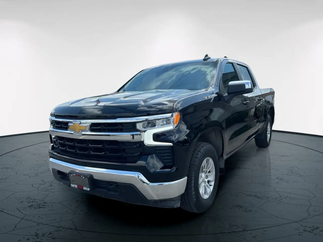 Chevrolet Silverado photo Chevrolet Silverado
