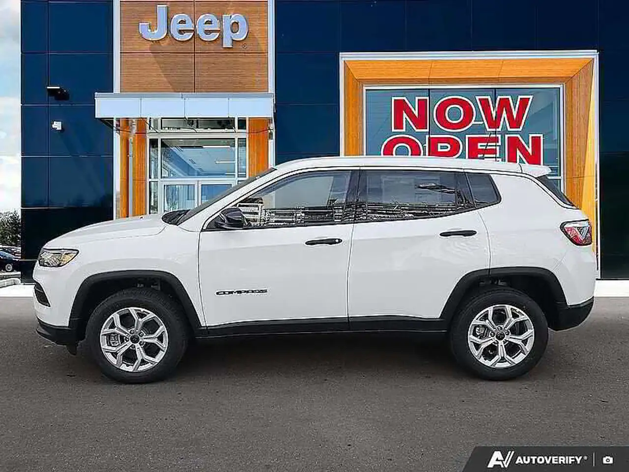 Jeep Compass photo Jeep Compass