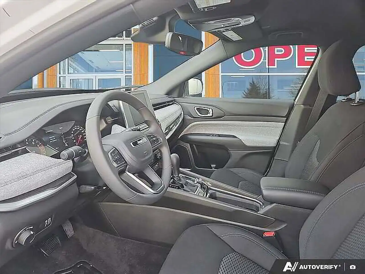 Jeep Compass photo Jeep Compass