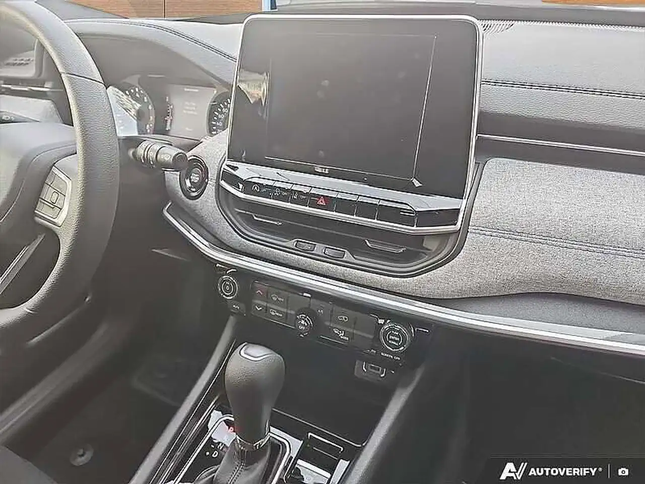 Jeep Compass photo Jeep Compass