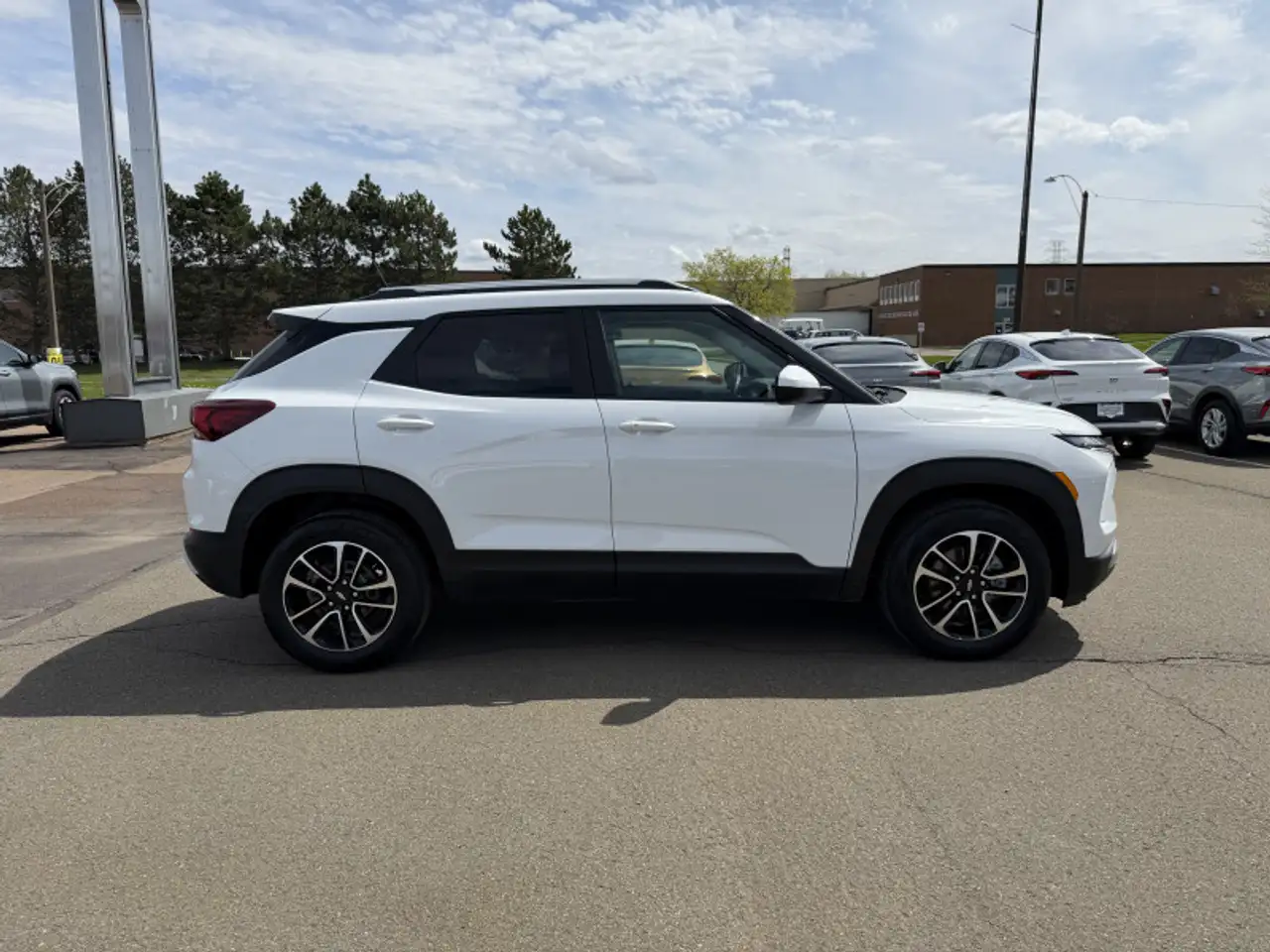 Chevrolet Trailblazer photo Chevrolet Trailblazer