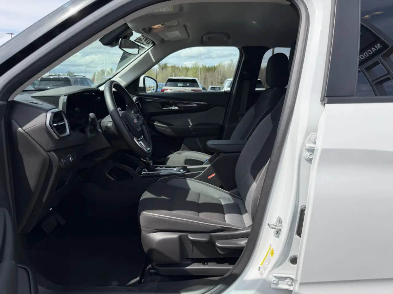 Chevrolet Trailblazer photo Chevrolet Trailblazer