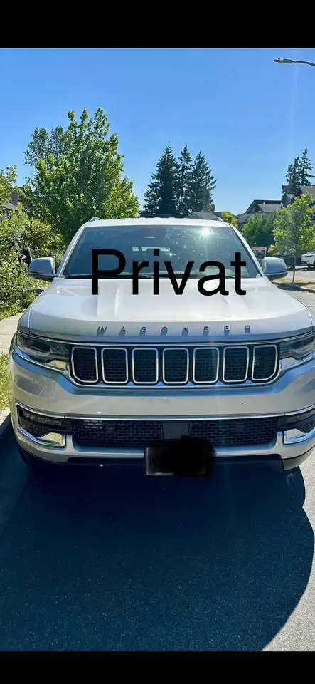 2022 Jeep Wagoneer
