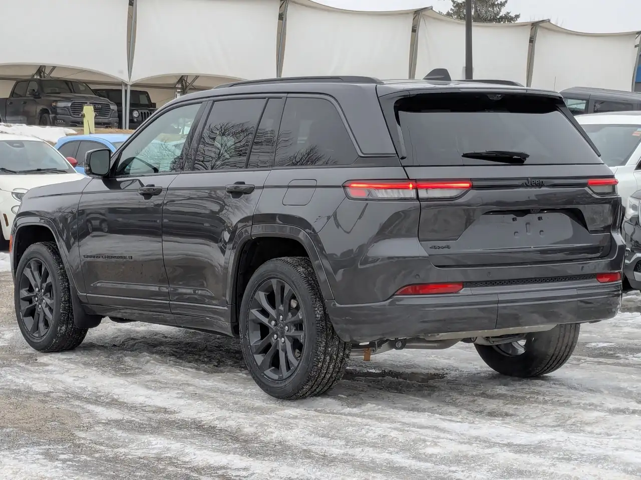 Jeep Grand Cherokee снимка Jeep Grand Cherokee