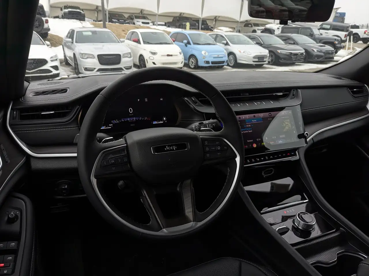 Jeep Grand Cherokee снимка Jeep Grand Cherokee