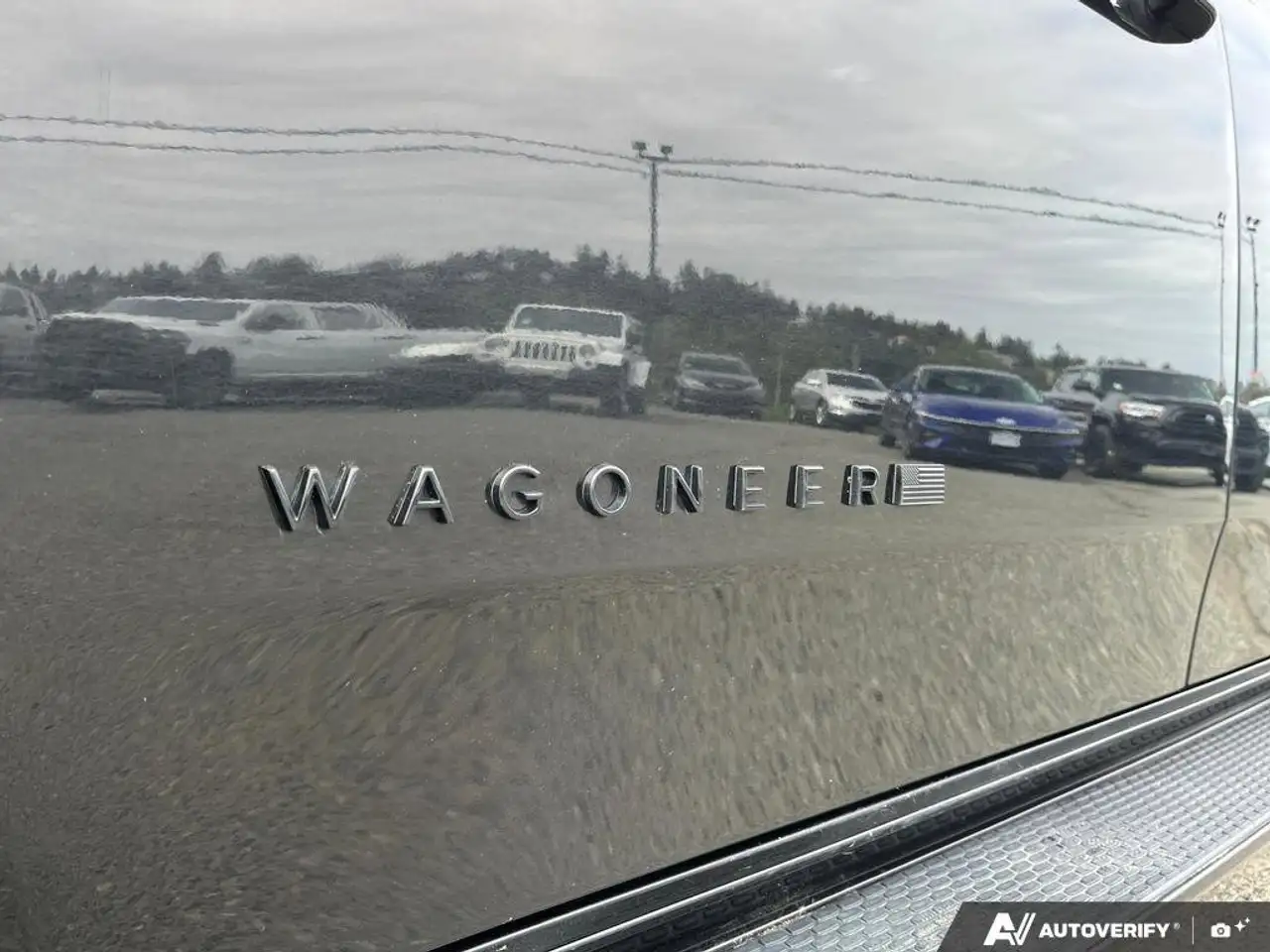 Jeep Wagoneer снимка Jeep Wagoneer