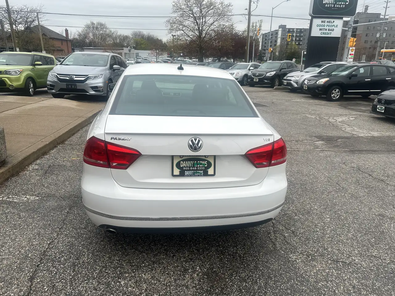 Volkswagen Passat photo Volkswagen Passat