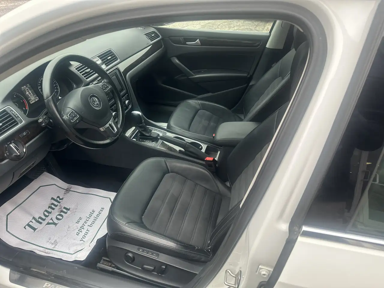 Volkswagen Passat photo Volkswagen Passat