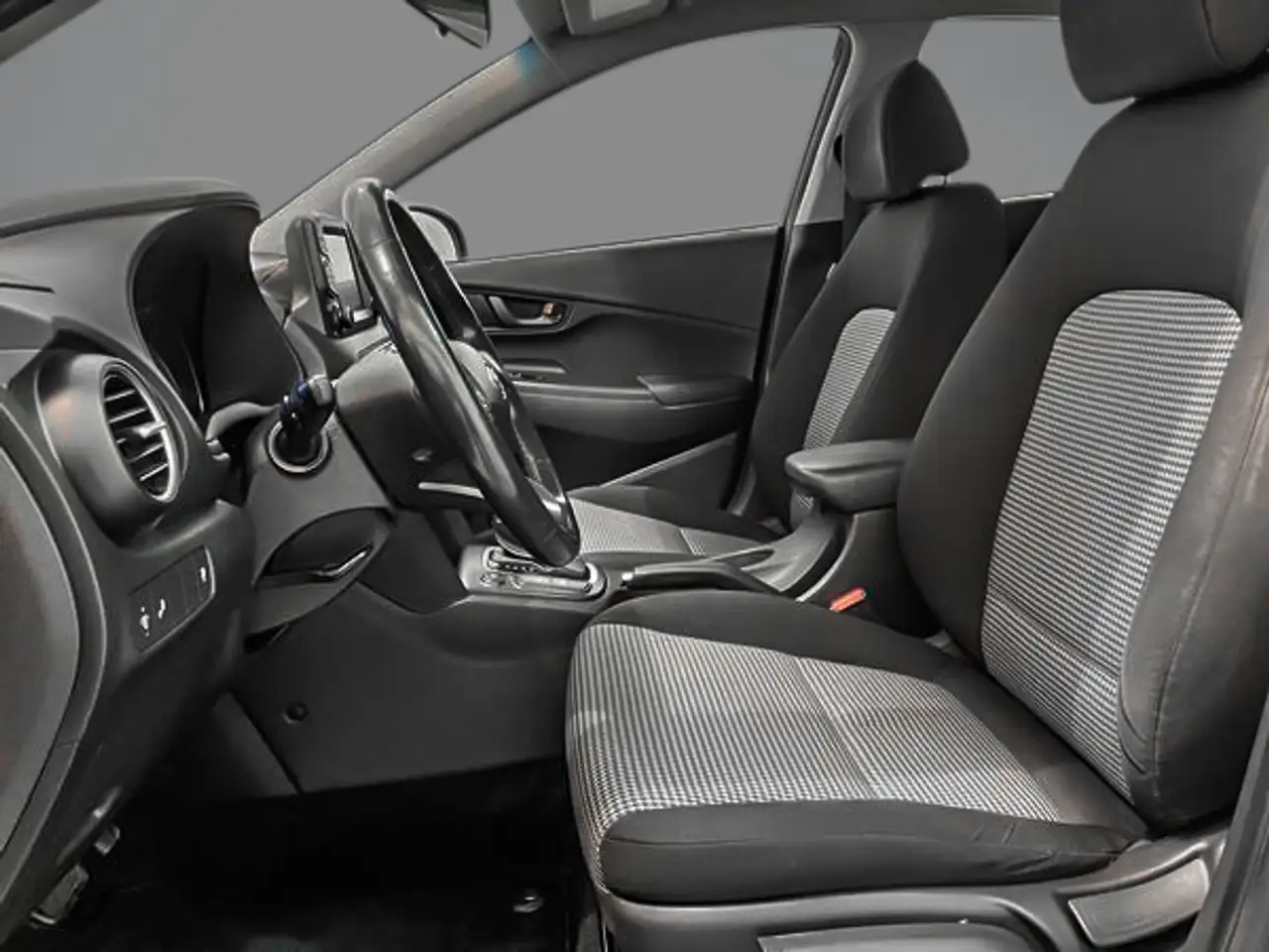 Hyundai KONA photo Hyundai KONA