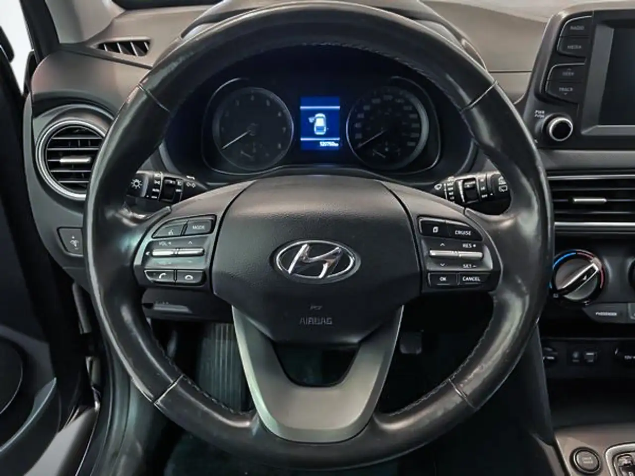 Hyundai KONA photo Hyundai KONA