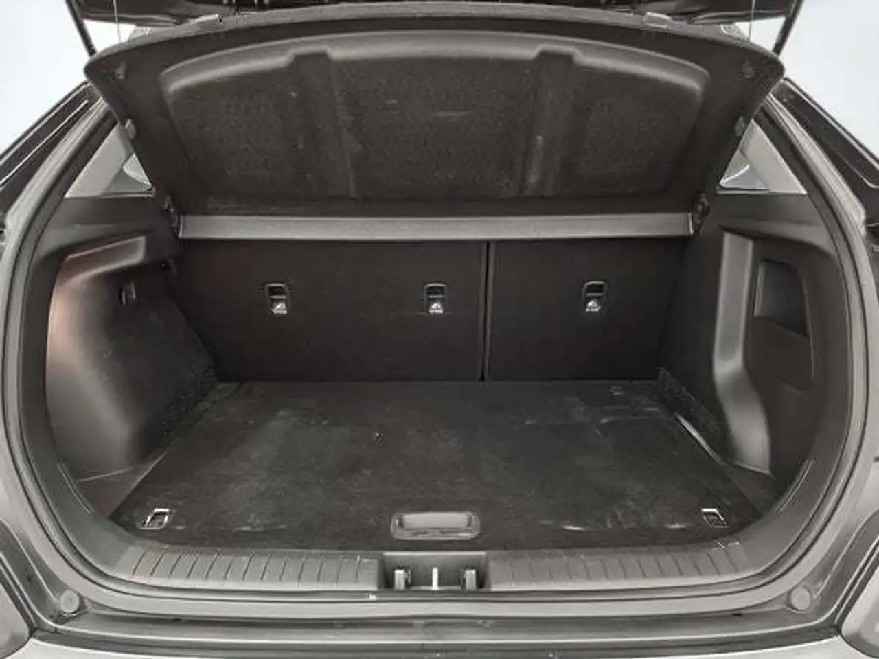 Hyundai KONA photo Hyundai KONA