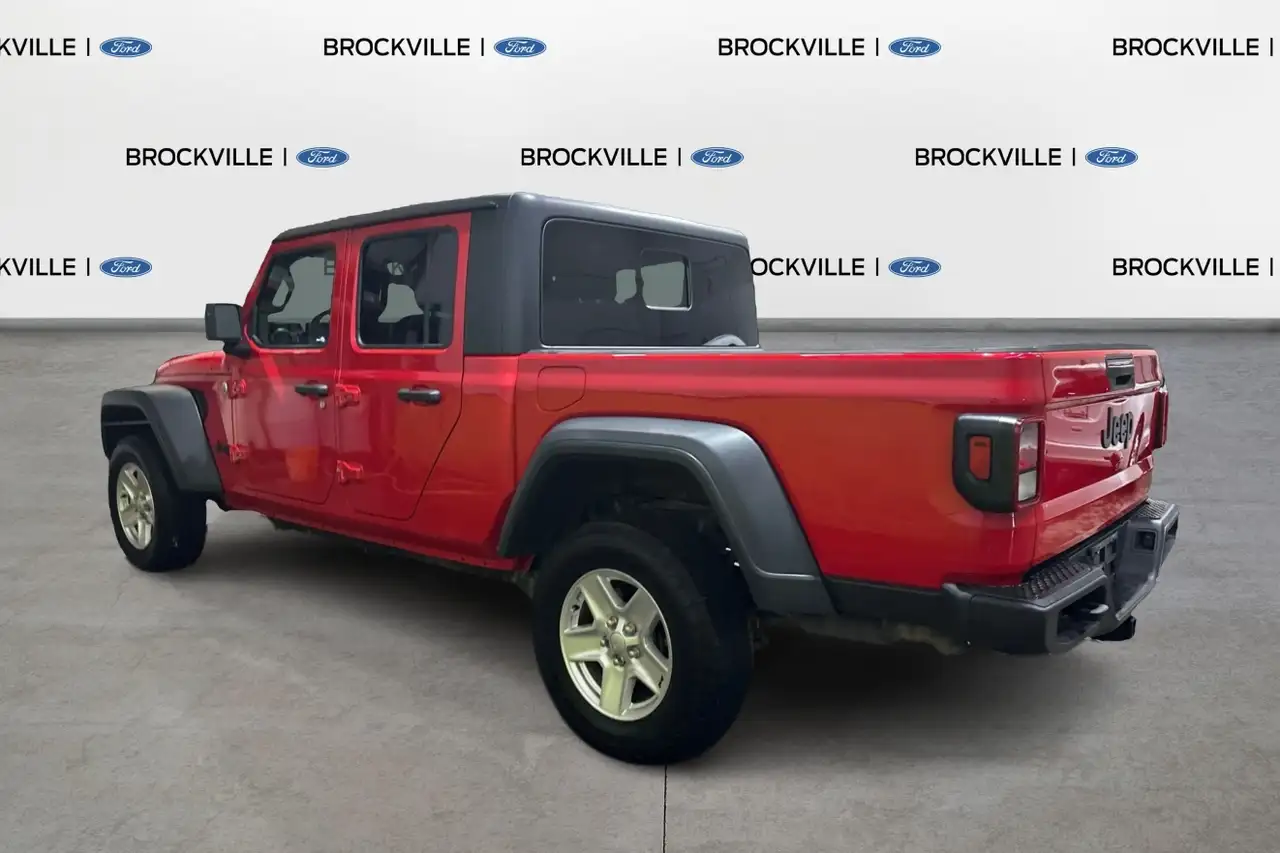 Jeep Gladiator photo Jeep Gladiator