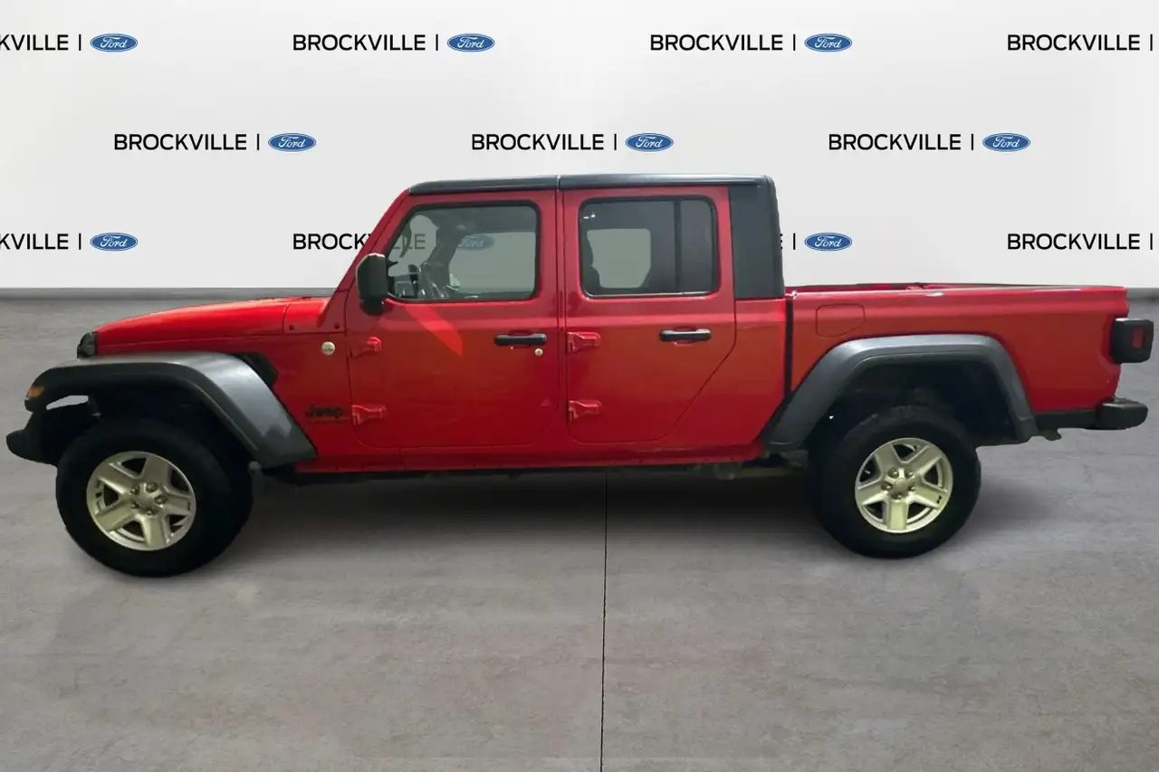 Jeep Gladiator photo Jeep Gladiator