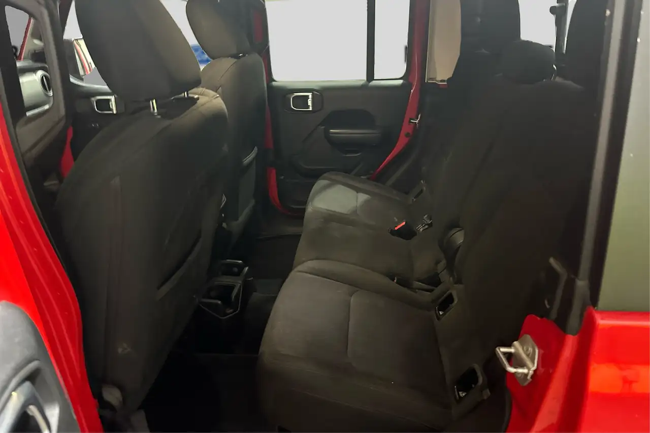 Jeep Gladiator photo Jeep Gladiator