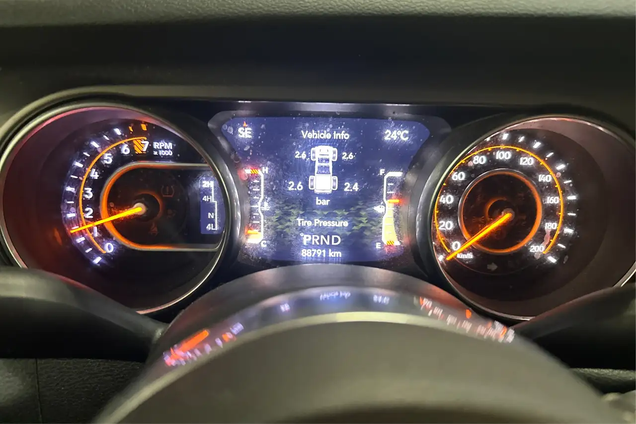 Jeep Gladiator photo Jeep Gladiator