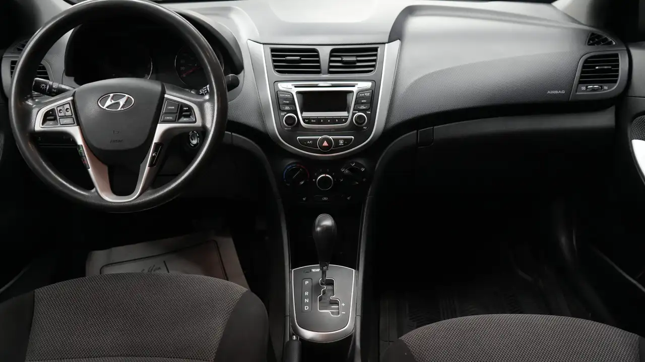 Hyundai ACCENT снимка Hyundai ACCENT
