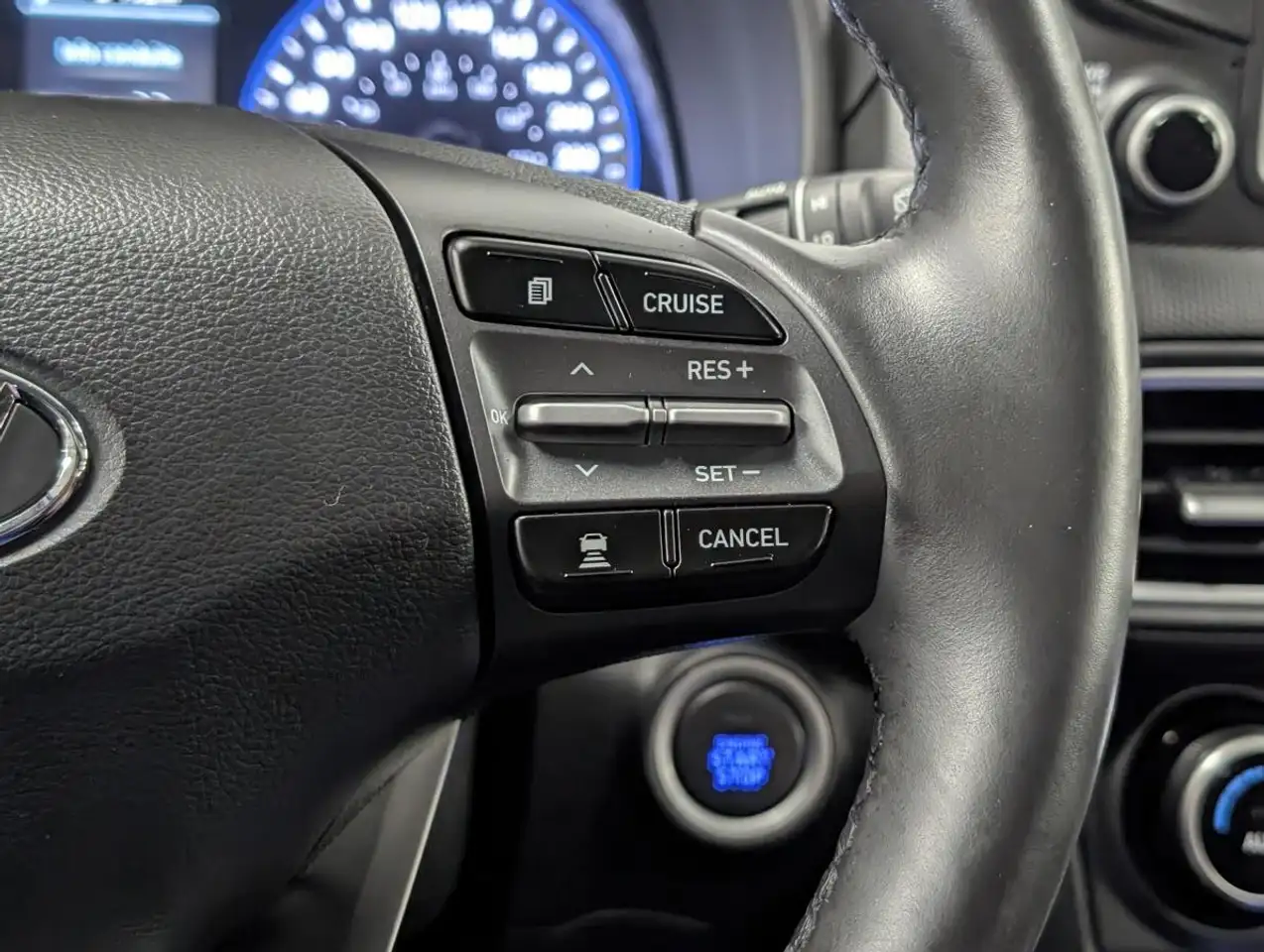 Hyundai KONA photo Hyundai KONA