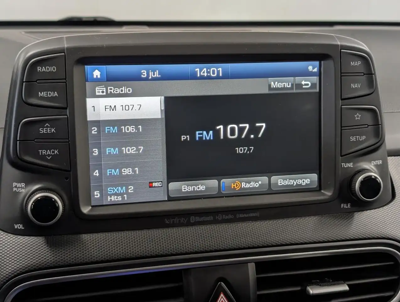 Hyundai KONA photo Hyundai KONA