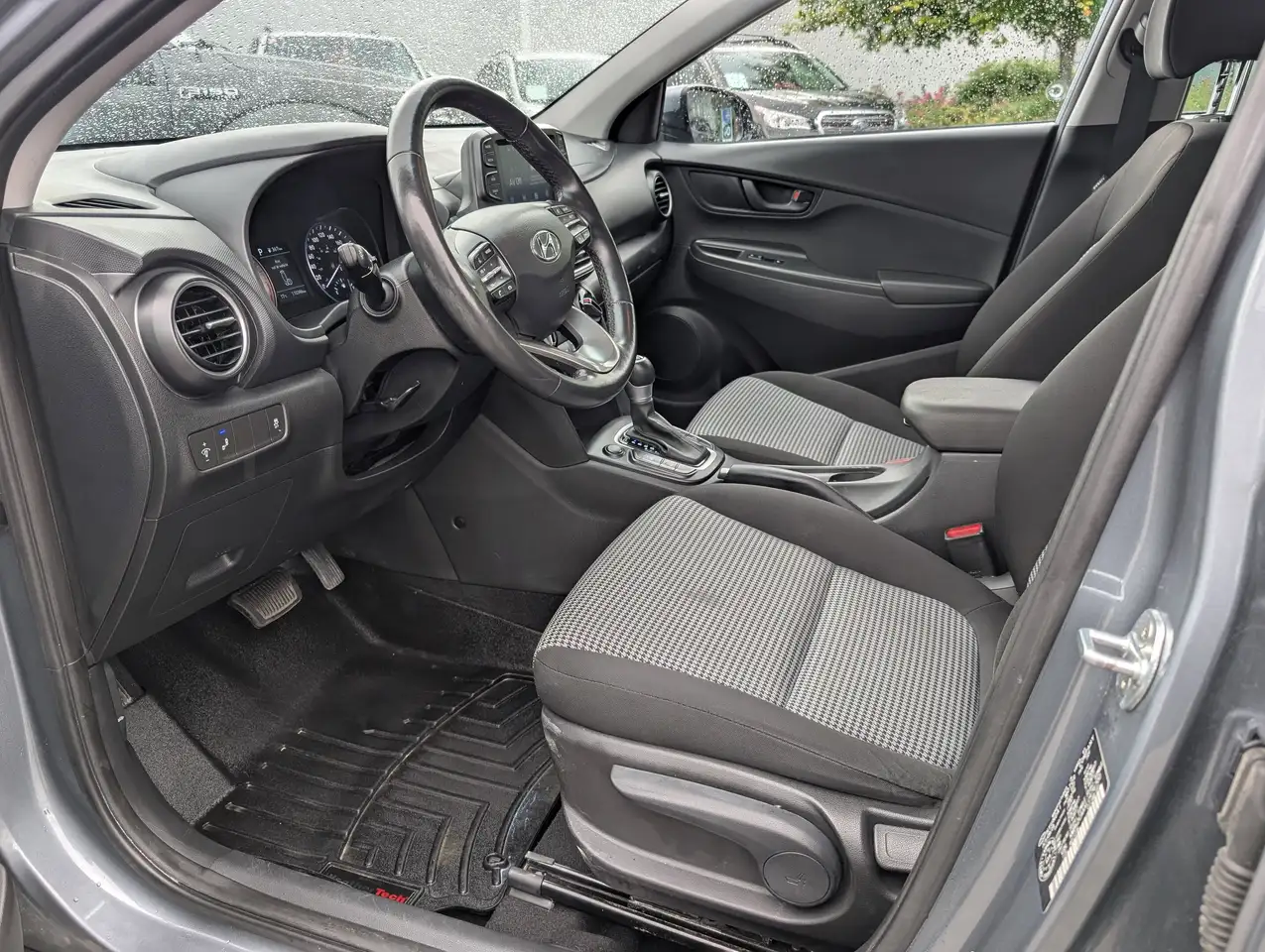 Hyundai KONA снимка Hyundai KONA