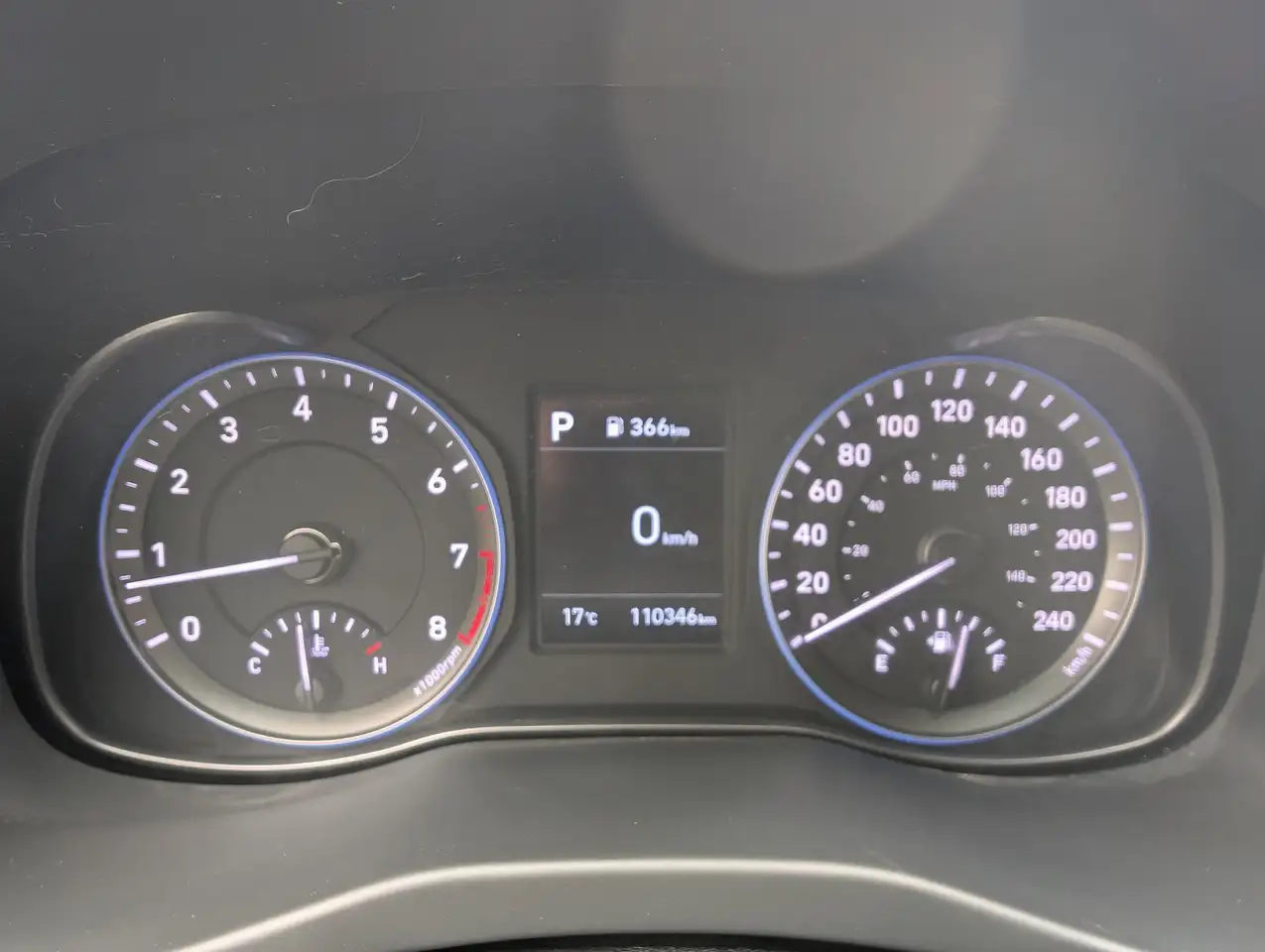 Hyundai KONA снимка Hyundai KONA