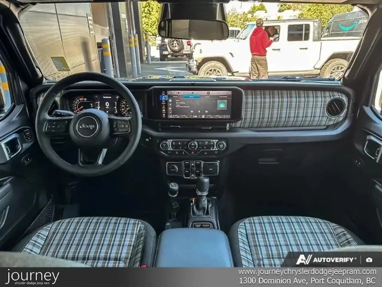 Jeep Wrangler снимка Jeep Wrangler