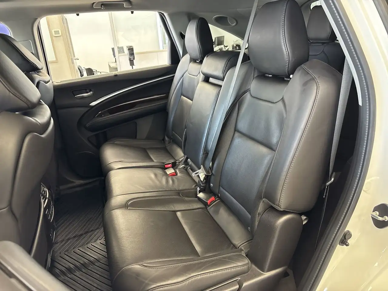 Acura MDX снимка Acura MDX