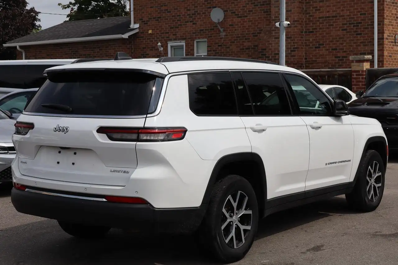 Jeep Grand Cherokee photo Jeep Grand Cherokee