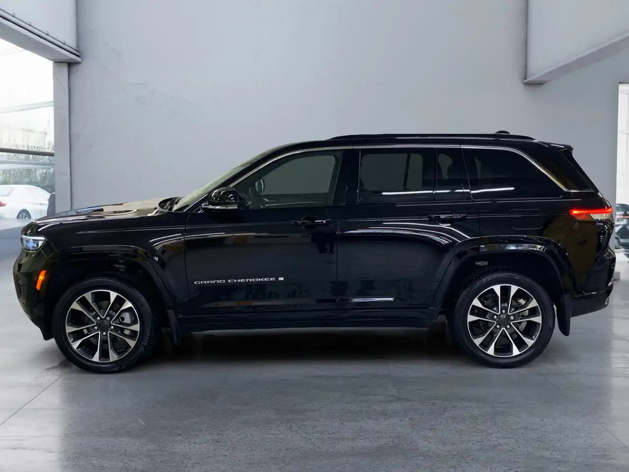 Jeep Grand Cherokee photo Jeep Grand Cherokee